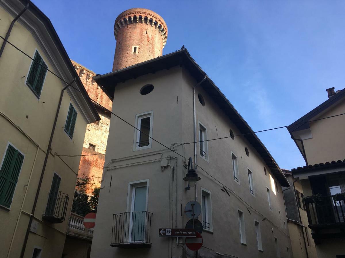 Apartament Domus Leydi Ivrea Zewnętrze zdjęcie