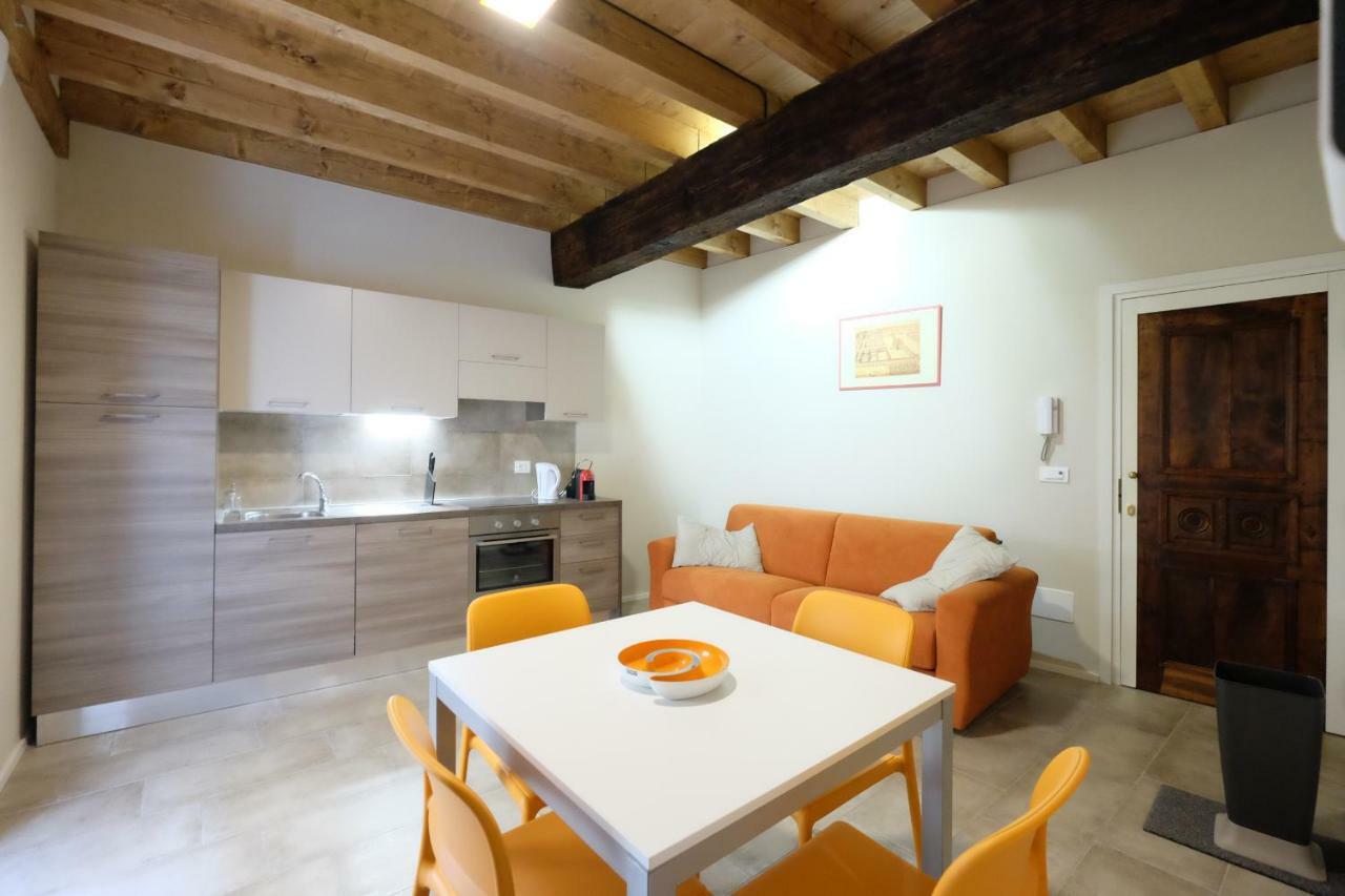 Apartament Domus Leydi Ivrea Zewnętrze zdjęcie